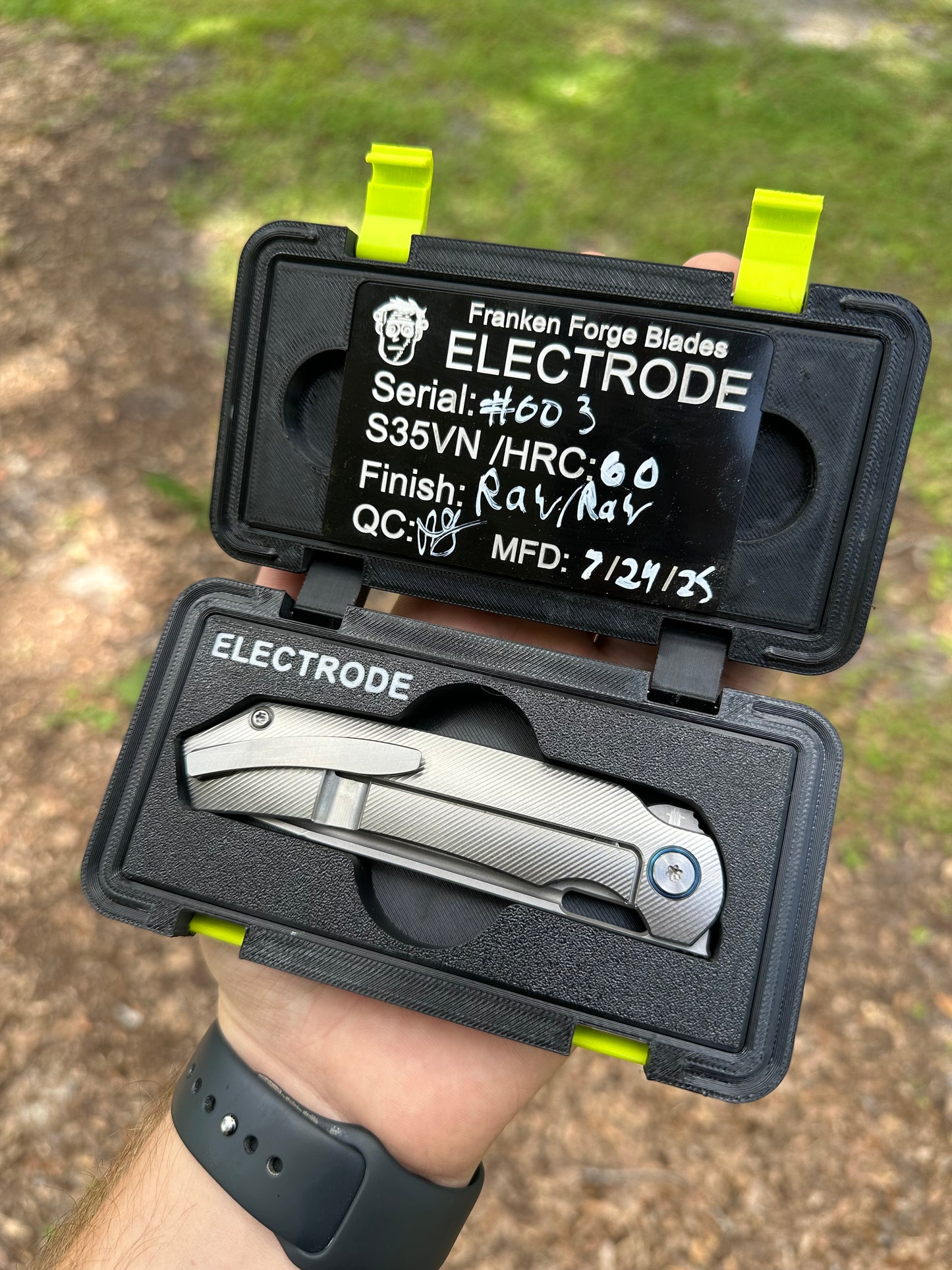 The Electrode – Titanium Folding Knife