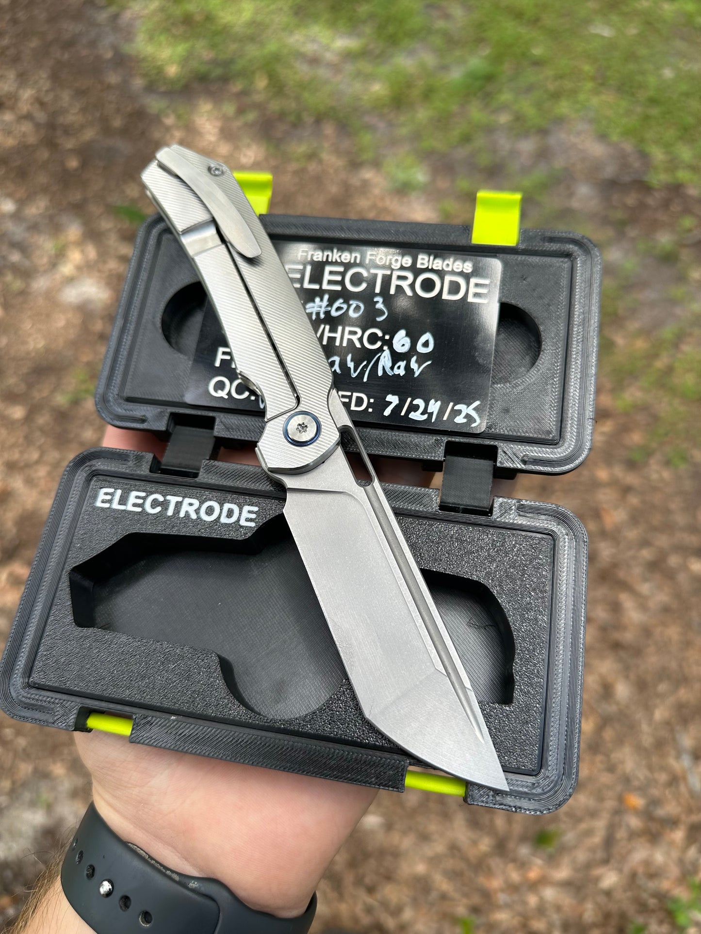 The Electrode – Titanium Folding Knife
