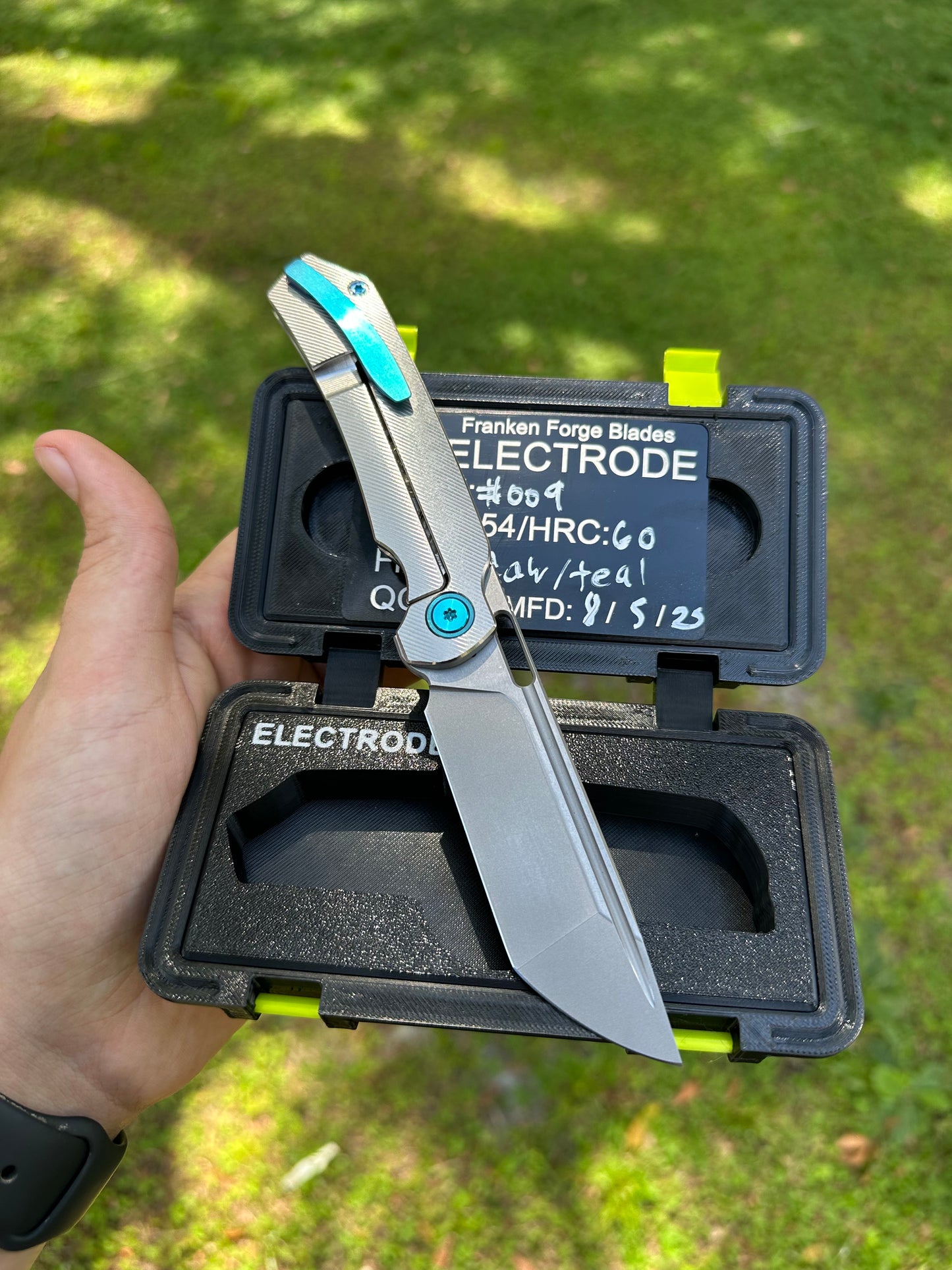 The Electrode – Titanium Folding Knife